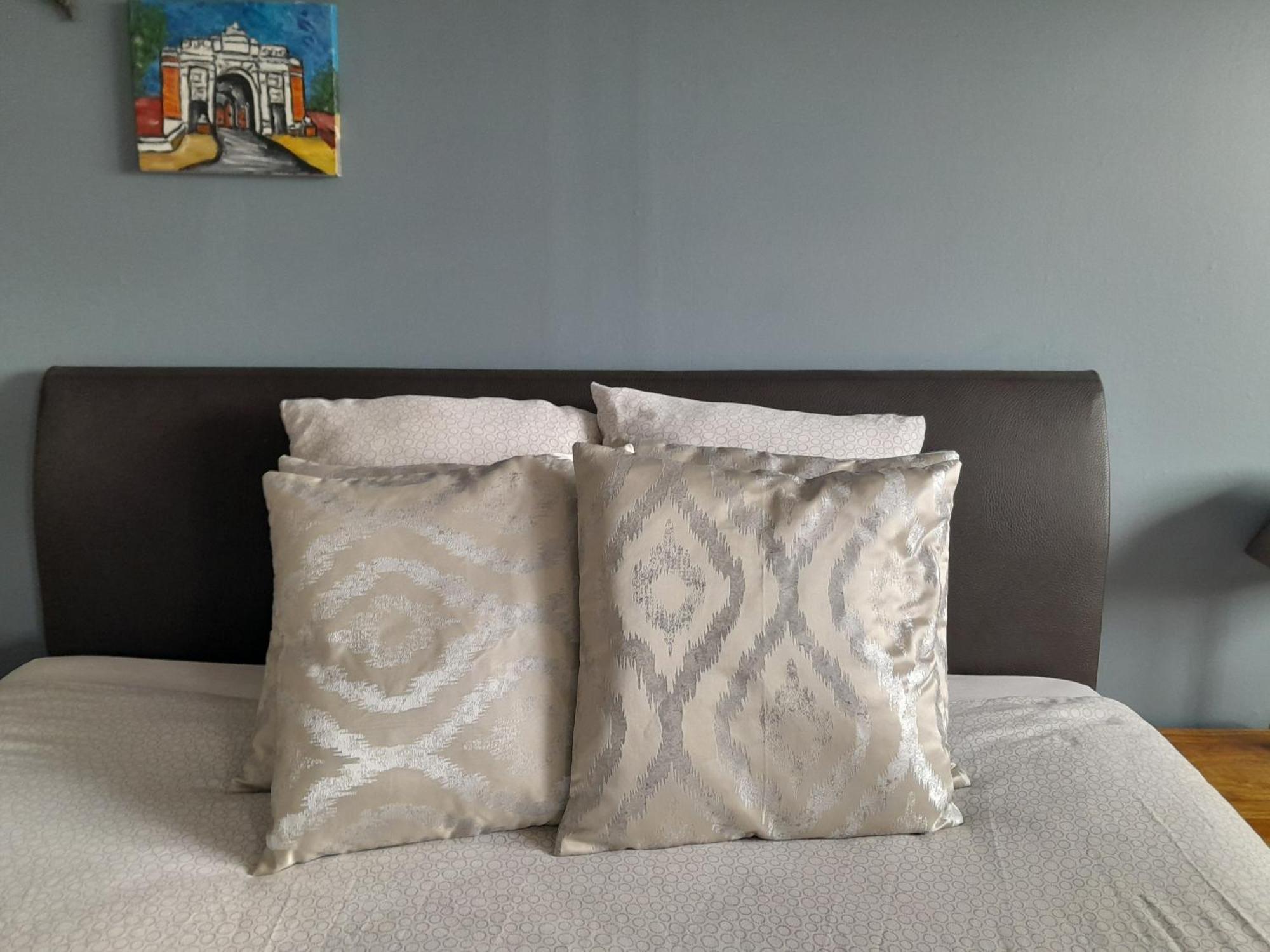 Juliette'S Bed & Breakfast Ieper Ngoại thất bức ảnh