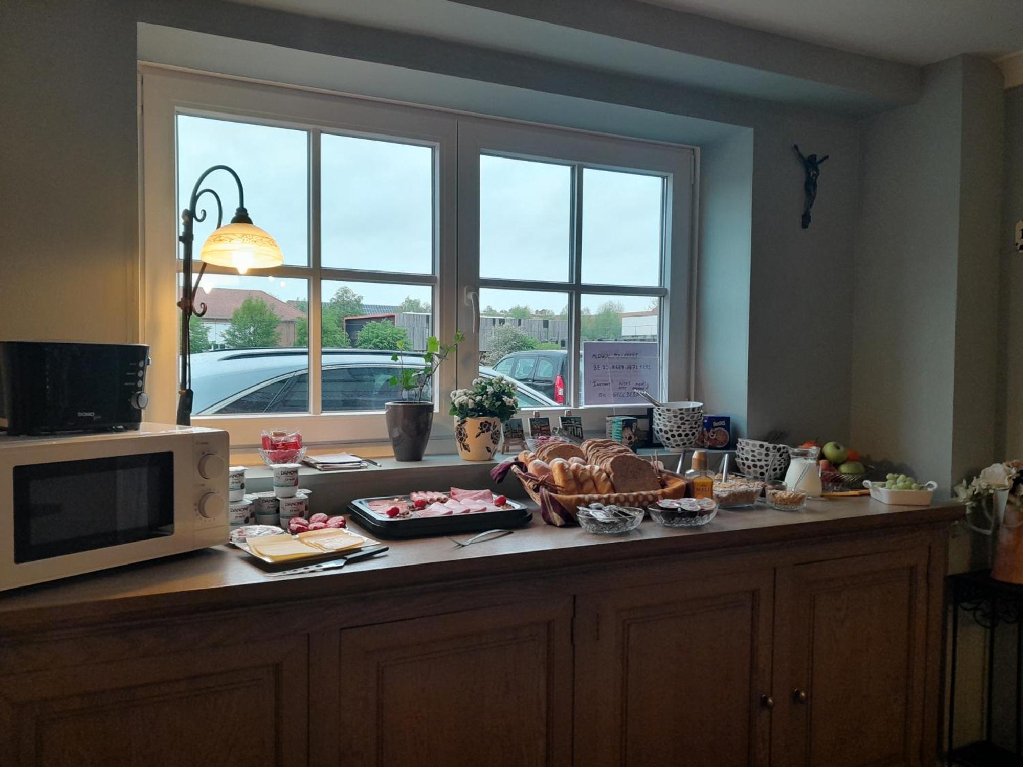Juliette'S Bed & Breakfast Ieper Ngoại thất bức ảnh